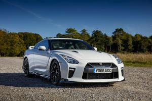Nissan GT-R 2016 года (UK)